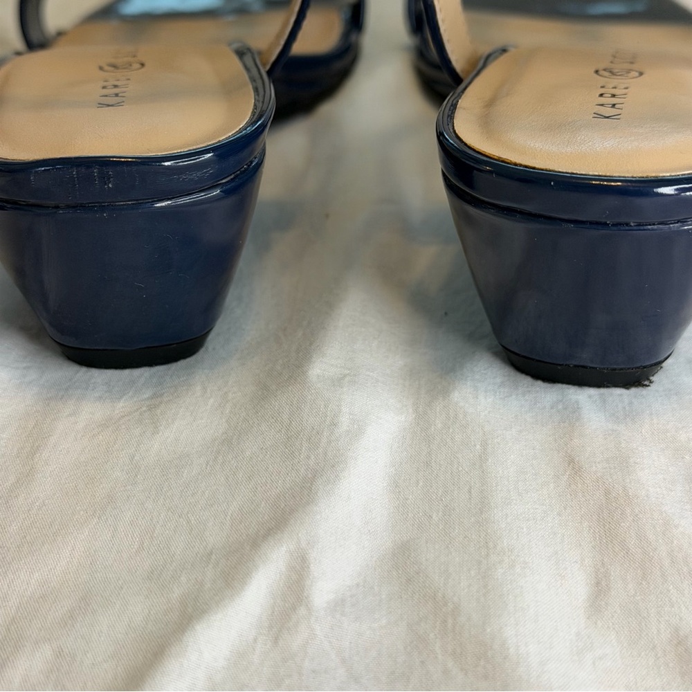 Karen Scott Navy Patent T-Strap Sandals with Silver Accent - Picture 8 of 9